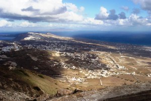 Santorini 10-30-05 004